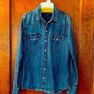 Lucky brand women’s XS denim shirt with snaps